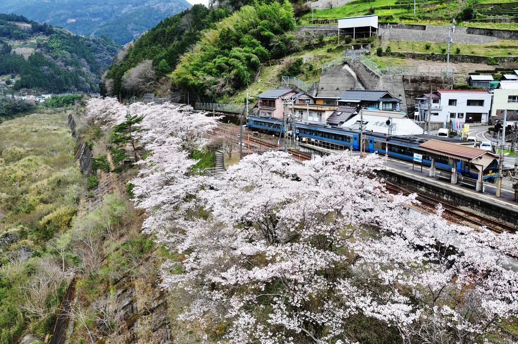 Hotel Obokekyo Mannaka Miyoshi  Exterior foto