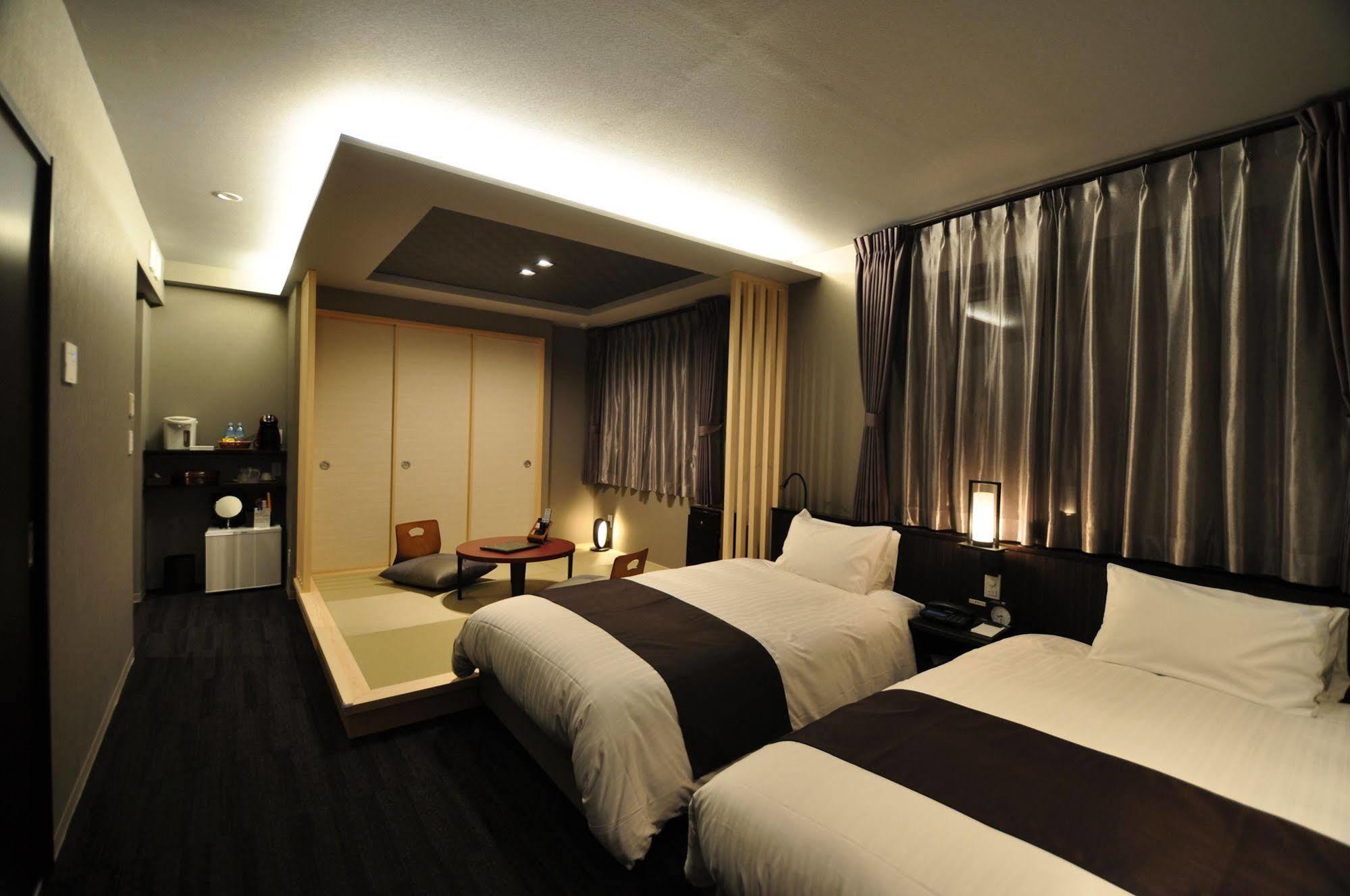 Hotel Obokekyo Mannaka Miyoshi  Exterior foto